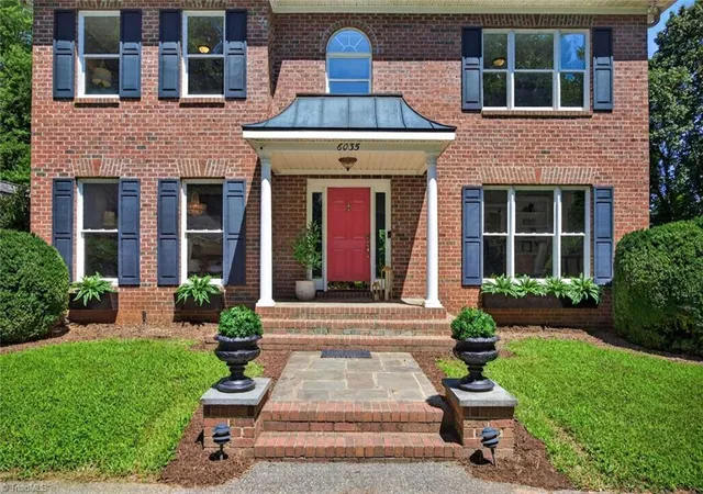 Photo 3 of Sale Pending at 6035 Kempsford Ct, Kernersville, NC 27284 | MLS# 1230733 | Listing updated on 2026-09-20