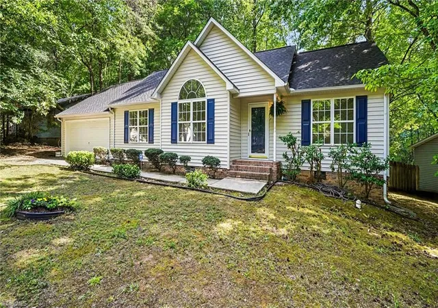 3rd image of 85 Lowery Dr, Thomasville, NC 27360 | MLS# 1231442