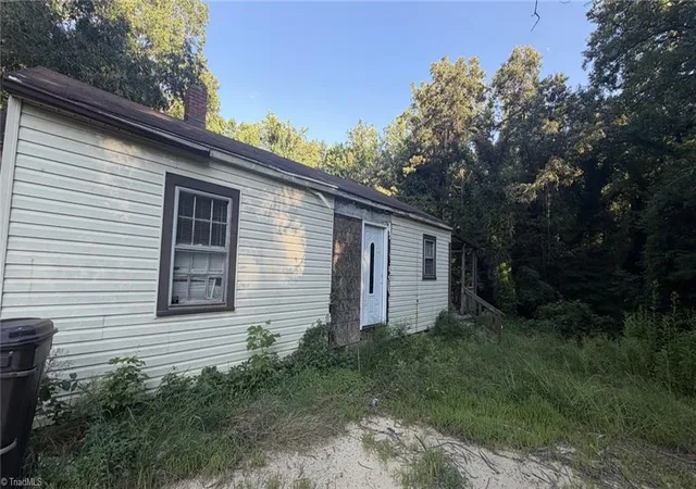 7th image of 1229 Roberts Ln, High Point, NC 27260 | MLS# 1231754