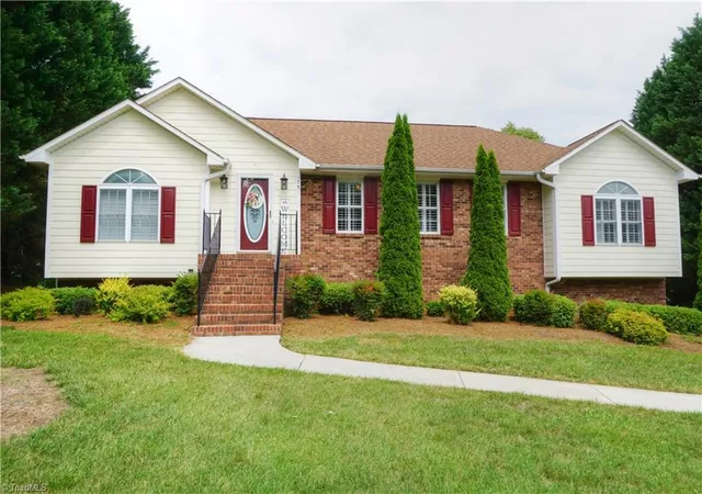 Photo 17 of Sale Pending at 175 Loblolly Ln, Winston Salem, NC 27107 | MLS# 1224366 | Listing updated on 2026-09-01