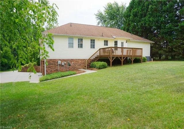 Photo 3 of Sale Pending at 175 Loblolly Ln, Winston Salem, NC 27107 | MLS# 1224366 | Listing updated on 2026-09-01