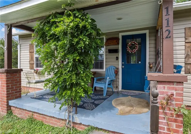 Photo 3 of Single family home for sale at 112 Hillcrest St, Jonesville, NC 28642 | MLS# 1224164 | Listing updated on 2026-10-05