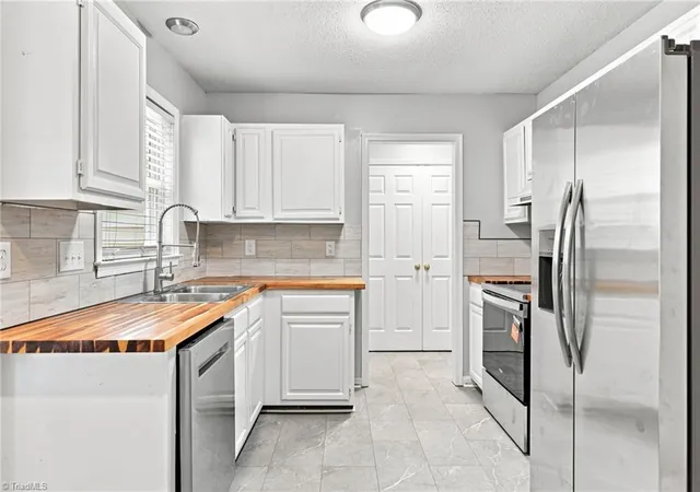 Photo 3 of Single family home for sale at 2603 Castle Croft Rd, Greensboro, NC 27407 | MLS# 1234007 | Listing updated on 2026-08-31