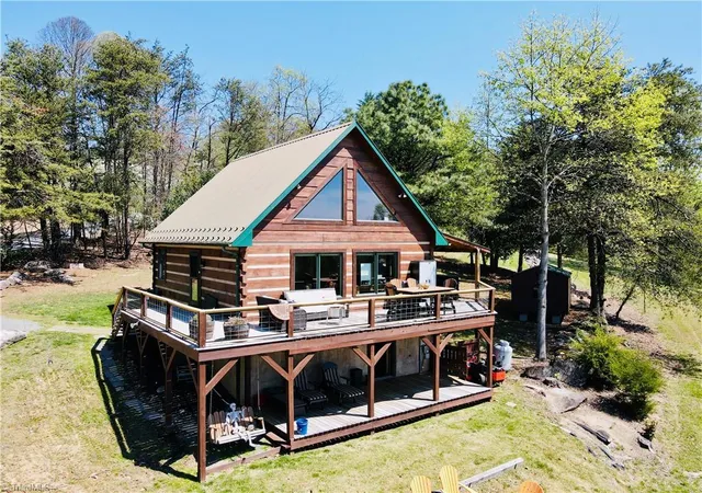 Homes for sale in Traphill, NC | 217 Fairview Dr, Traphill, NC 28685 | MLS# 1215414