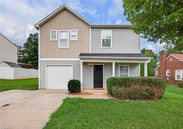 Photo 2 of Single family home for sale at 4405 Murray Rd, Winston Salem, NC 27106 | MLS# 1230406 | Listing updated on 2026-10-09