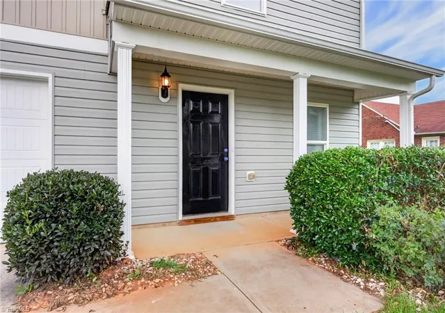 Photo 3 of Single family home for sale at 4405 Murray Rd, Winston Salem, NC 27106 | MLS# 1230406 | Listing updated on 2026-10-09