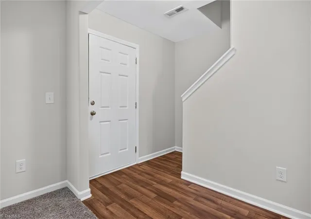 Photo 4 of Single family home for sale at 4405 Murray Rd, Winston Salem, NC 27106 | MLS# 1230406 | Listing updated on 2026-10-09