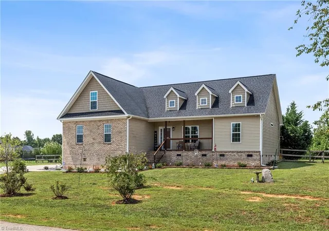 2nd image of 6006 Grass Field Ct, Gibsonville, NC 27249 | MLS# 1228912