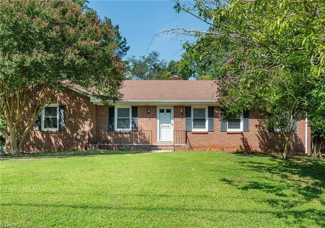 1st image of 2608 Amesbury Rd, Winston Salem, NC 27103 | MLS# 1231761