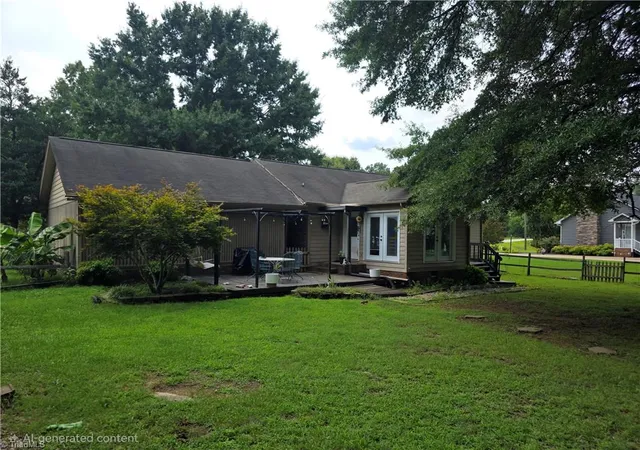 2nd image of 352 Walter Chambers St, Eden, NC 27288 | MLS# 1229155