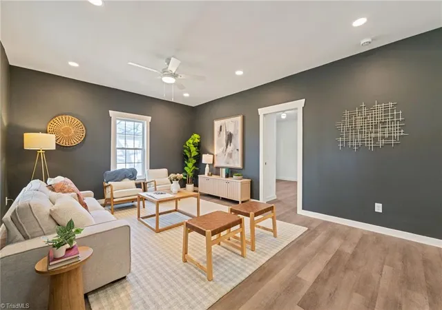 Photo 4 of Single family home for sale at 207 W Holt St, Burlington, NC 27217 | MLS# 1203147 | Listing updated on 2026-08-26