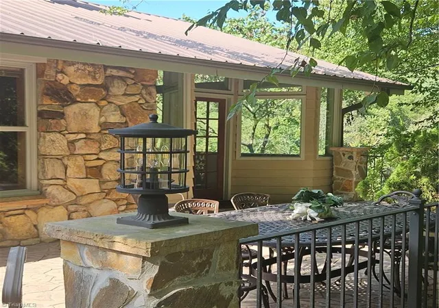 5th image of 1409 Good Hope Dr, Walnut Cove, NC 27052 | MLS# 1231767