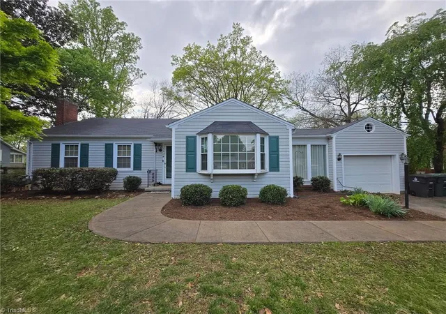 Homes for sale in Winston Salem, NC | 3334 Konnoak Dr, Winston Salem, NC 27127 | MLS# 1214890