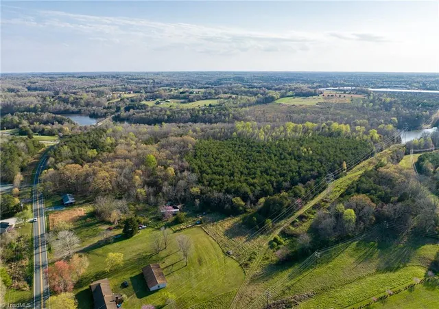 4th image of 1316 S Nc Hwy 61, Whitsett, NC 27377 | MLS# 1101953
