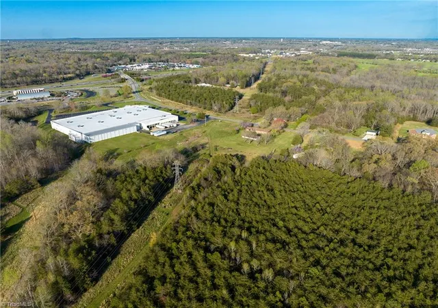 5th image of 1316 S Nc Hwy 61, Whitsett, NC 27377 | MLS# 1101953