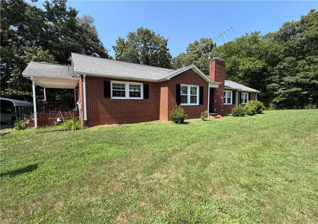 2nd image of 4470 Nc 268, Ararat, NC 27007 | MLS# 1226633