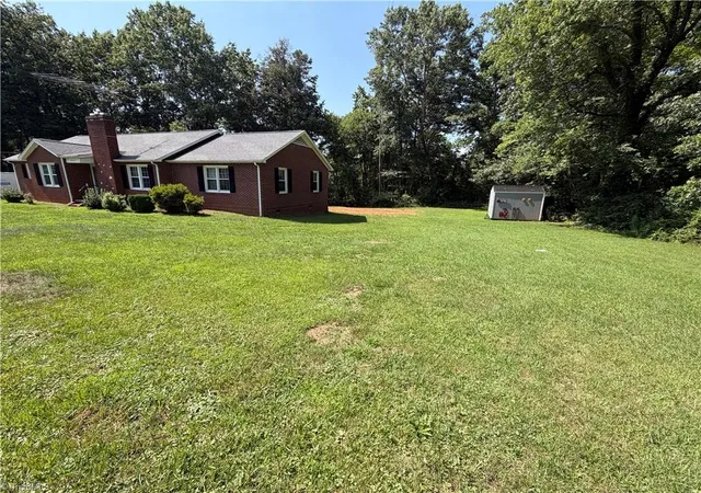 5th image of 4470 Nc 268, Ararat, NC 27007 | MLS# 1226633