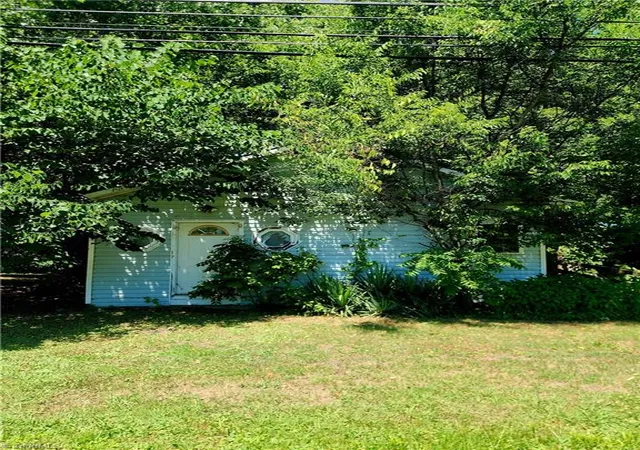Photo 2 of Single family home for sale at 6615 Flint Hl Rd, Sophia, NC 27350 | MLS# 1230794 | Listing updated on 2026-08-26