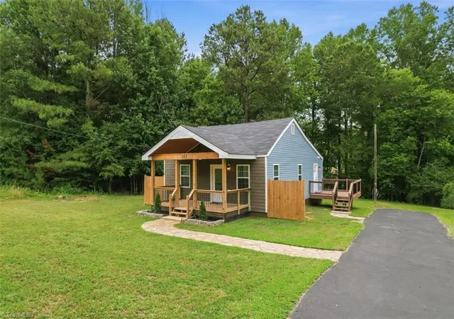 Photo 1 of Single family home for sale at 343 Westgate Ct, Lexington, NC 27295 | MLS# 1228167 | Listing updated on 2026-08-07