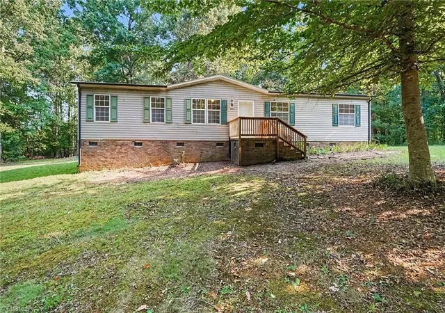 2nd image of 581 Candy Creek Rd, Reidsville, NC 27320 | MLS# 1231158