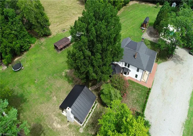 Photo 4 of Single family home for sale at 1714 Brookhaven Ml Rd, Greensboro, NC 27406 | MLS# 1228630 | Listing updated on 2026-08-26