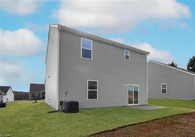 3rd image of 124 Tail Star Ct, King, NC 27021 | MLS# 1194016