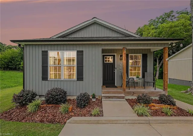 1st image of 408 Jarrett St, Thomasville, NC 27360 | MLS# 1229825
