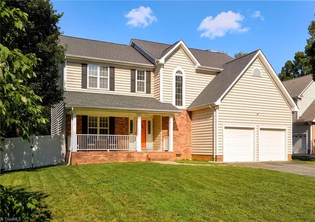2nd image of 3905 Fairstone Pl, High Point, NC 27265 | MLS# 1229593
