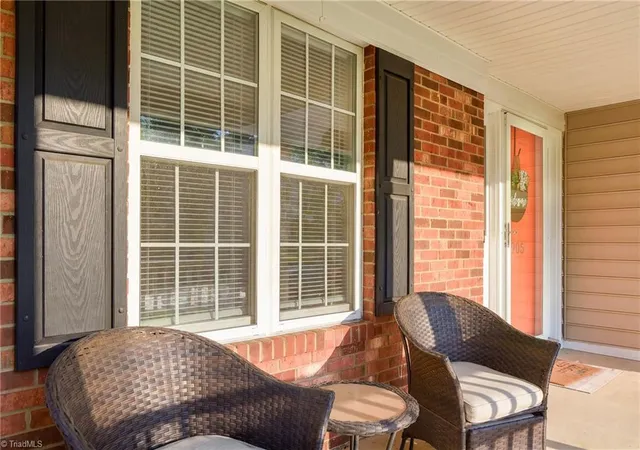 Photo 3 of Single family home for sale at 3905 Fairstone Pl, High Point, NC 27265 | MLS# 1229593 | Listing updated on 2026-09-12