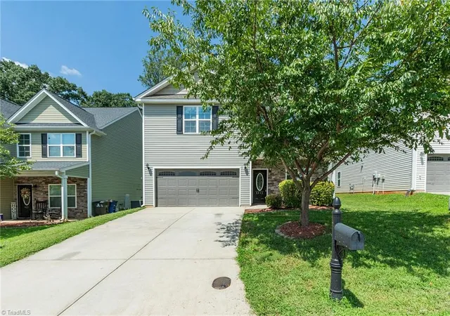 image of 4416 Morning Ridge Ln, Winston Salem, NC 27101 | MLS# 1231474