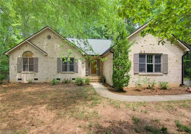 1st image of 246 Hunters Glen Dr, Summerfield, NC 27358 | MLS# 1226478