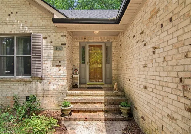 2nd image of 246 Hunters Glen Dr, Summerfield, NC 27358 | MLS# 1226478