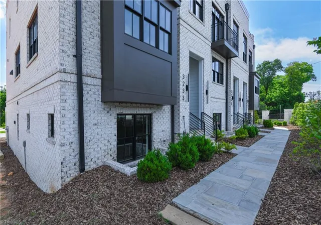 50th image of 3233 W Friendly Ave, Greensboro, NC 27408 | MLS# 1219992