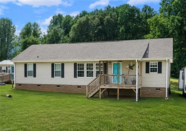 1st image of 191 Beaver Farm Rd, Lexington, NC 27295 | MLS# 1231732
