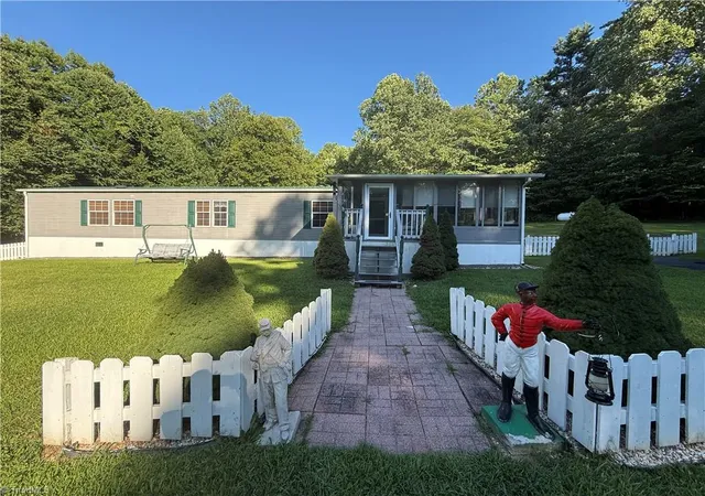 1st image of 1022 Turnerspur, Fancy Gap, VA 24328 | MLS# 1230373