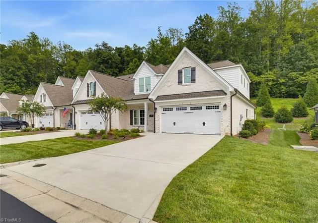 Photo 2 of Sale Pending at 1619 Angus Ridge Dr, Kernersville, NC 27284 | MLS# 1233859 | Listing updated on 2026-09-19