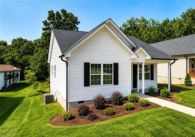 3rd image of 112 Taft St, Mayodan, NC 27027 | MLS# 1233021