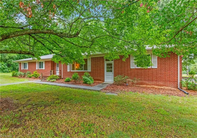 Photo 2 of Sale Pending at 5228 Weatherly Rd, Greensboro, NC 27406 | MLS# 1230437 | Listing updated on 2026-08-18