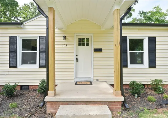 Homes for sale in Asheboro, NC | 202 Armfield Ave, Asheboro, NC 27203 | MLS# 1223141