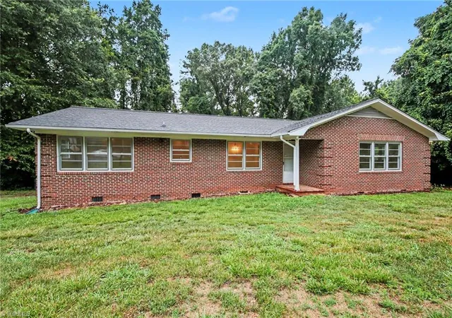 Homes for sale in Randleman, NC | 1153 Heathwood Rd, Randleman, NC 27317 | MLS# 1225854