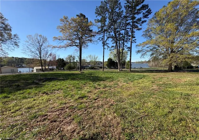 1st image of 431 Lake Shore Ave, Lexington, NC 27292 | MLS# 1215142