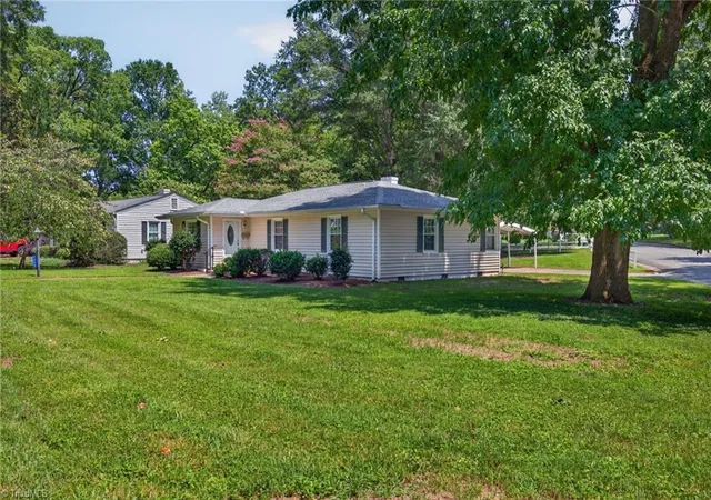 Photo 3 of Single family home for sale at 1115 E Willowbrook Dr, Burlington, NC 27215 | MLS# 1231414 | Listing updated on 2026-08-16