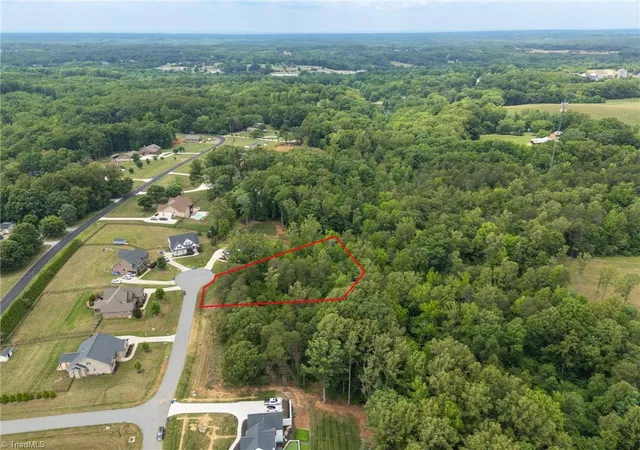 5th image of 8116 Joseph Weston Ct, Greensboro, NC 27455 | MLS# 1223992