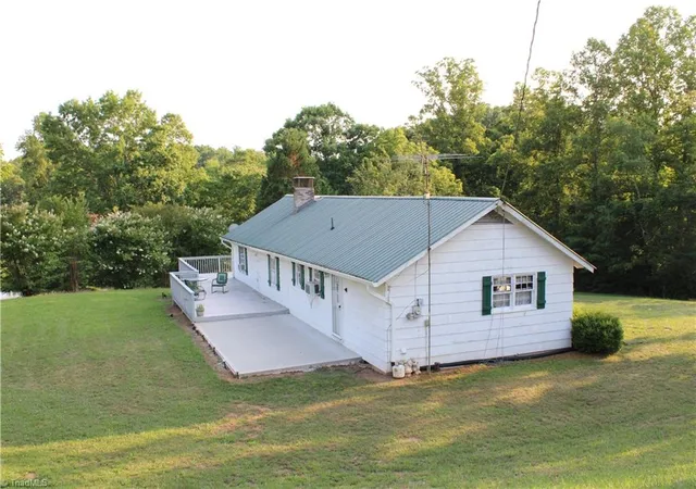 5th image of 2541 Collinstown Rd, Westfield, NC 27053 | MLS# 1227206