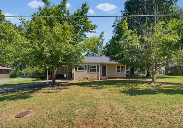 5th image of 297 Pleasant Grove Church Rd, Thomasville, NC 27360 | MLS# 1226600