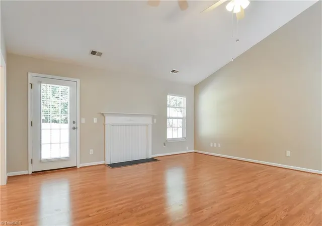 Photo 4 of Single family home for sale at 583 Caladium Ct, Kernersville, NC 27284 | MLS# 1231516 | Listing updated on 2026-09-17