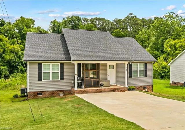 Photo 3 of Single family home for sale at 645 Harry St, China Grove, NC 28023 | MLS# 1229096 | Listing updated on 2026-07-27