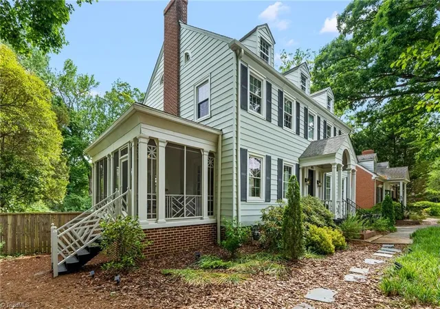 2nd image of 405 Edgedale Dr, High Point, NC 27262 | MLS# 1219036