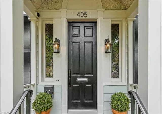 3rd image of 405 Edgedale Dr, High Point, NC 27262 | MLS# 1219036