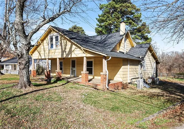 3rd image of 505 S Main Gq St, Salisbury, NC 28144 | MLS# 1218893